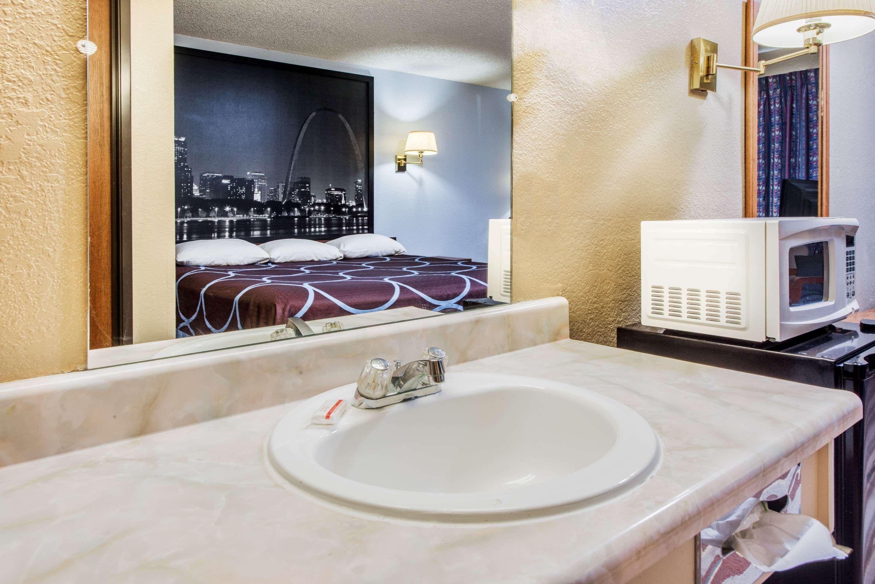 Super 8 By Wyndham Sullivan Esterno foto