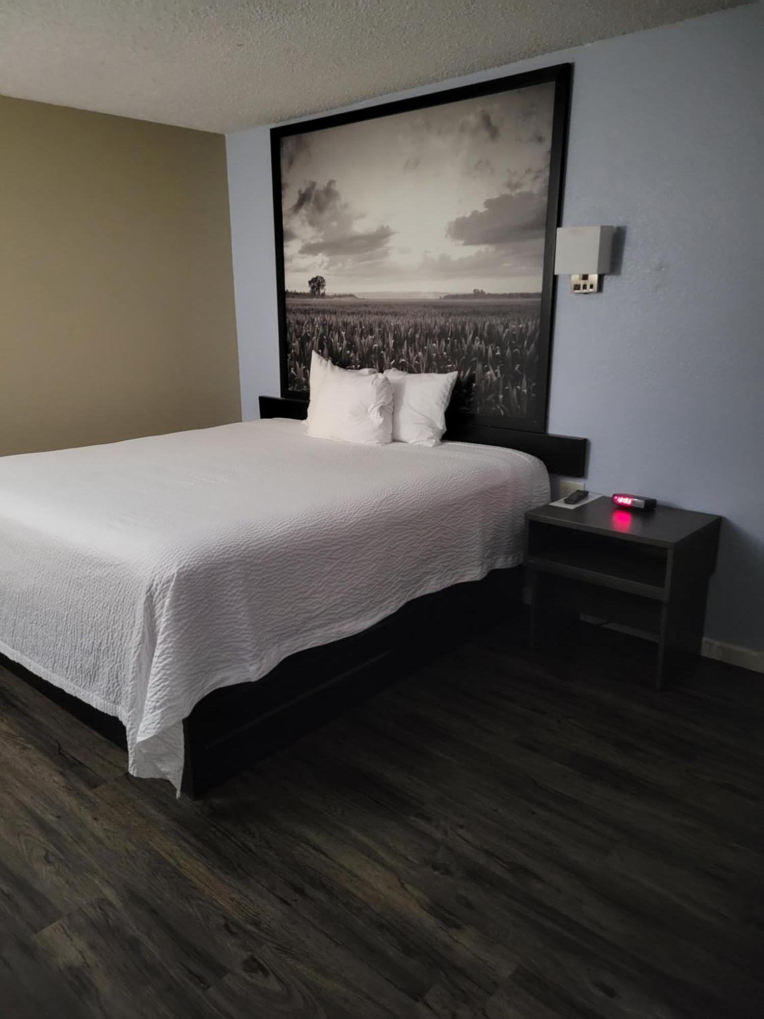 Super 8 By Wyndham Sullivan Esterno foto
